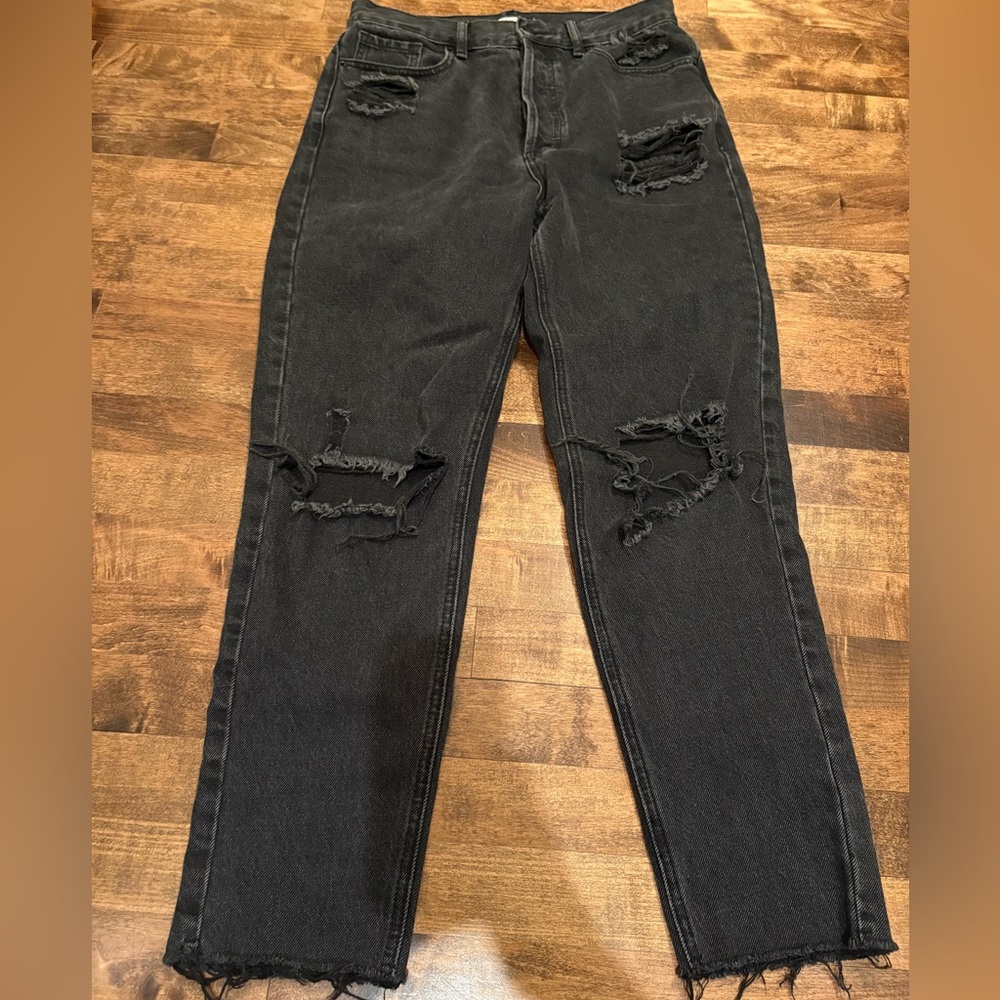 Cute black ripped jeans ultra high rise